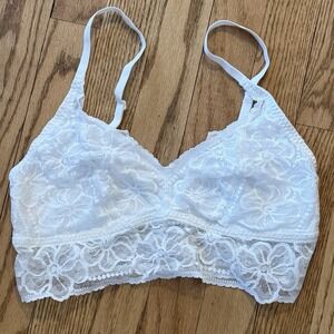 PINK Victoria's Secret White Lace Bralette Size M A-C Wireless Floral